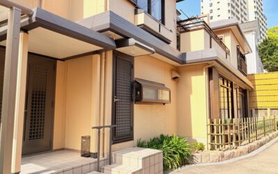 兵庫県神戸市、六甲山の手に位置する一棟貸宿泊施設「六甲パーラ